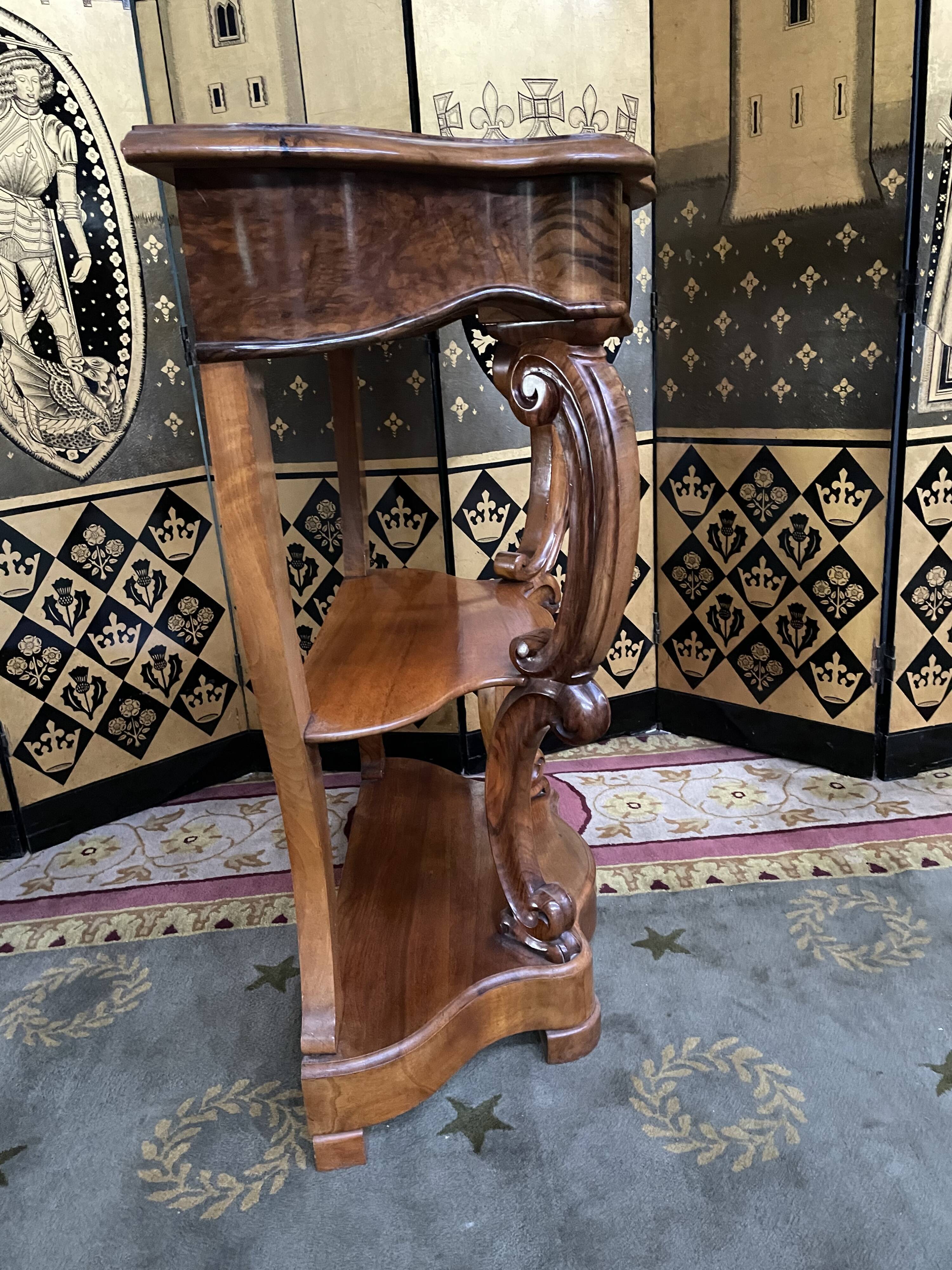 Entrance console in knot Napoleon III