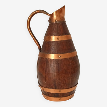 Old “barrel” cider pitcher in copper wood and brass from the 1940s.