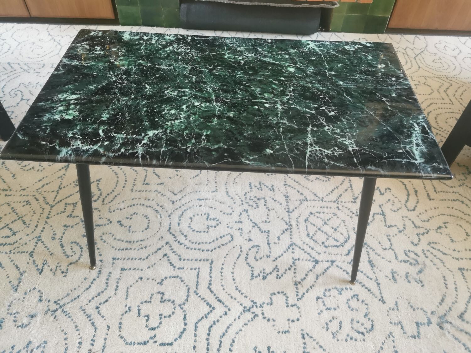 Vintage marble-look resin coffee table
