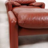 2 Cassina Maralunga fauteuils with ottoman