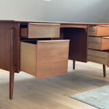 Scandinavian desk