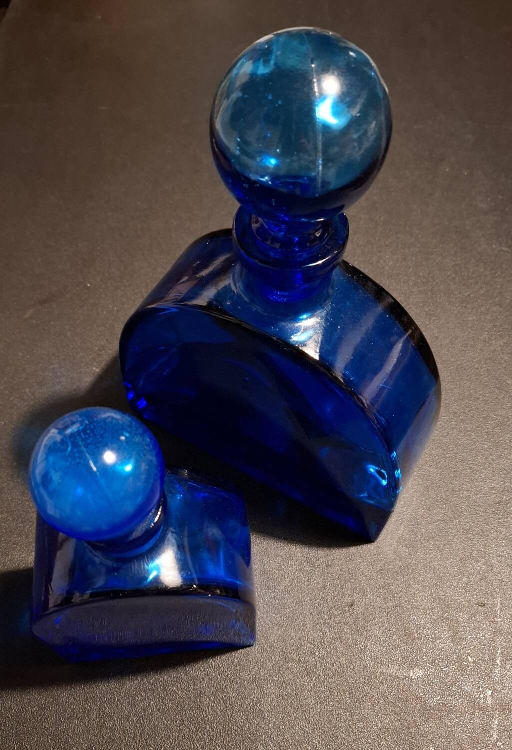 Lot de 2 carafes artisanales