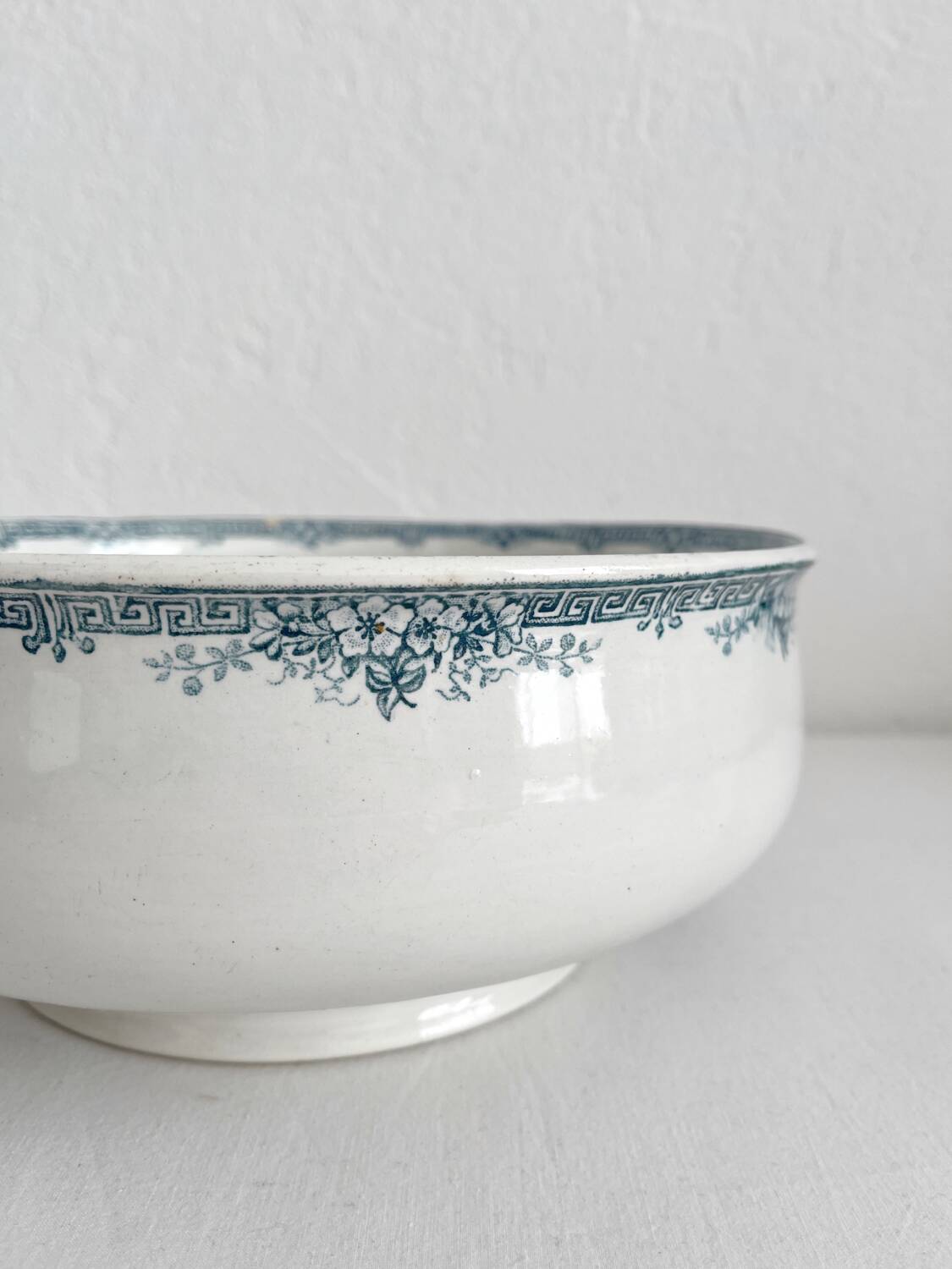 Antique ironware salad bowl “Lucy” Saint Amand