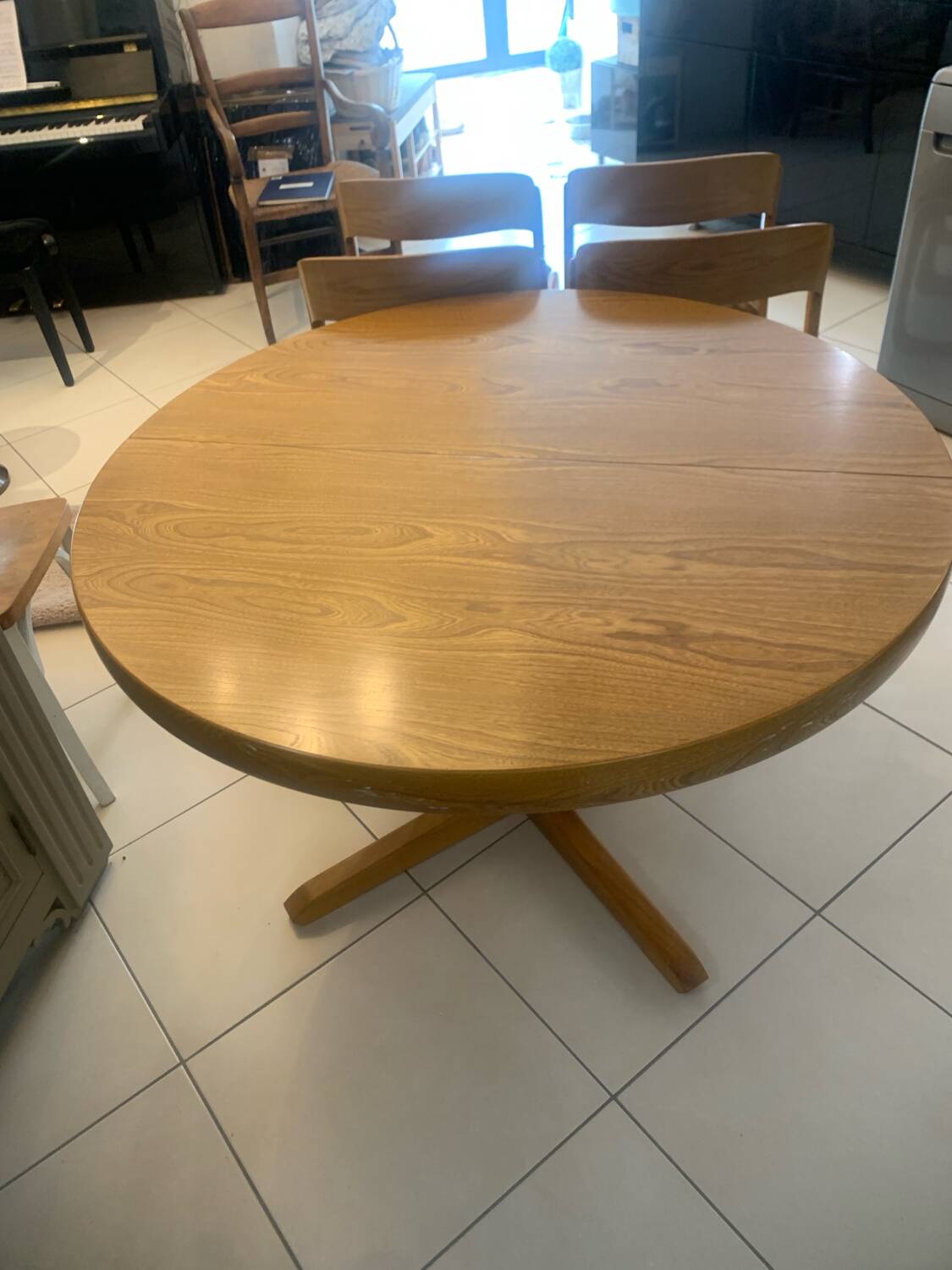 Baumann table and chairs