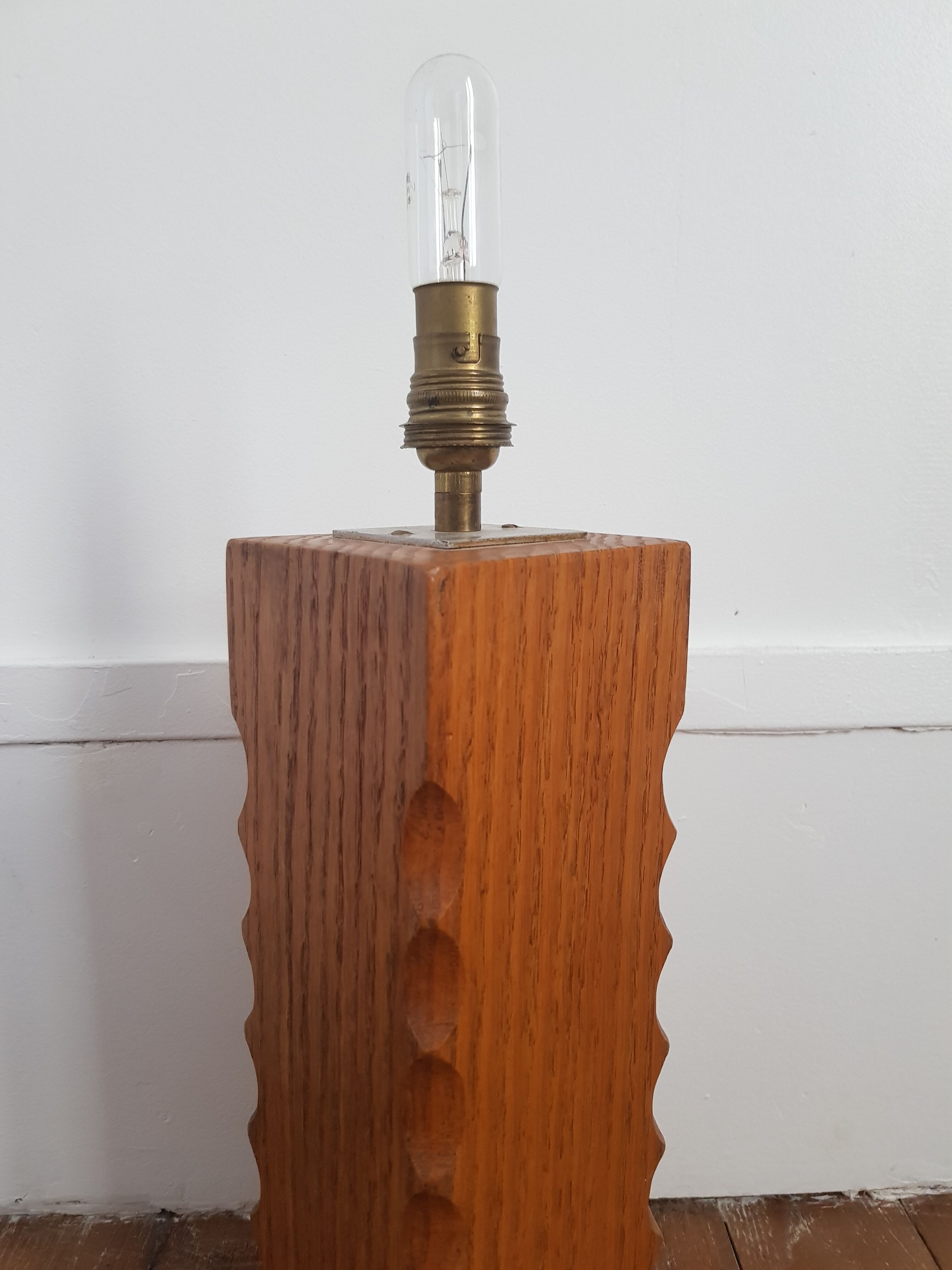 Wooden lamp foot