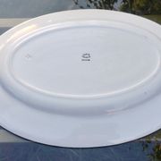 Oval serving dish of the faience factory of Gien model Old Pigalle
