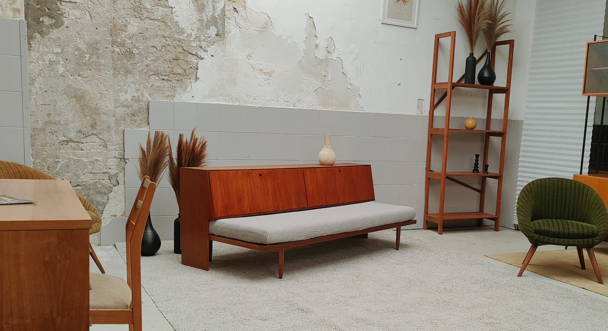 Mid Century daybed, sofa bed