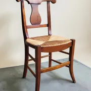 Chaise en merisier de style Directoire