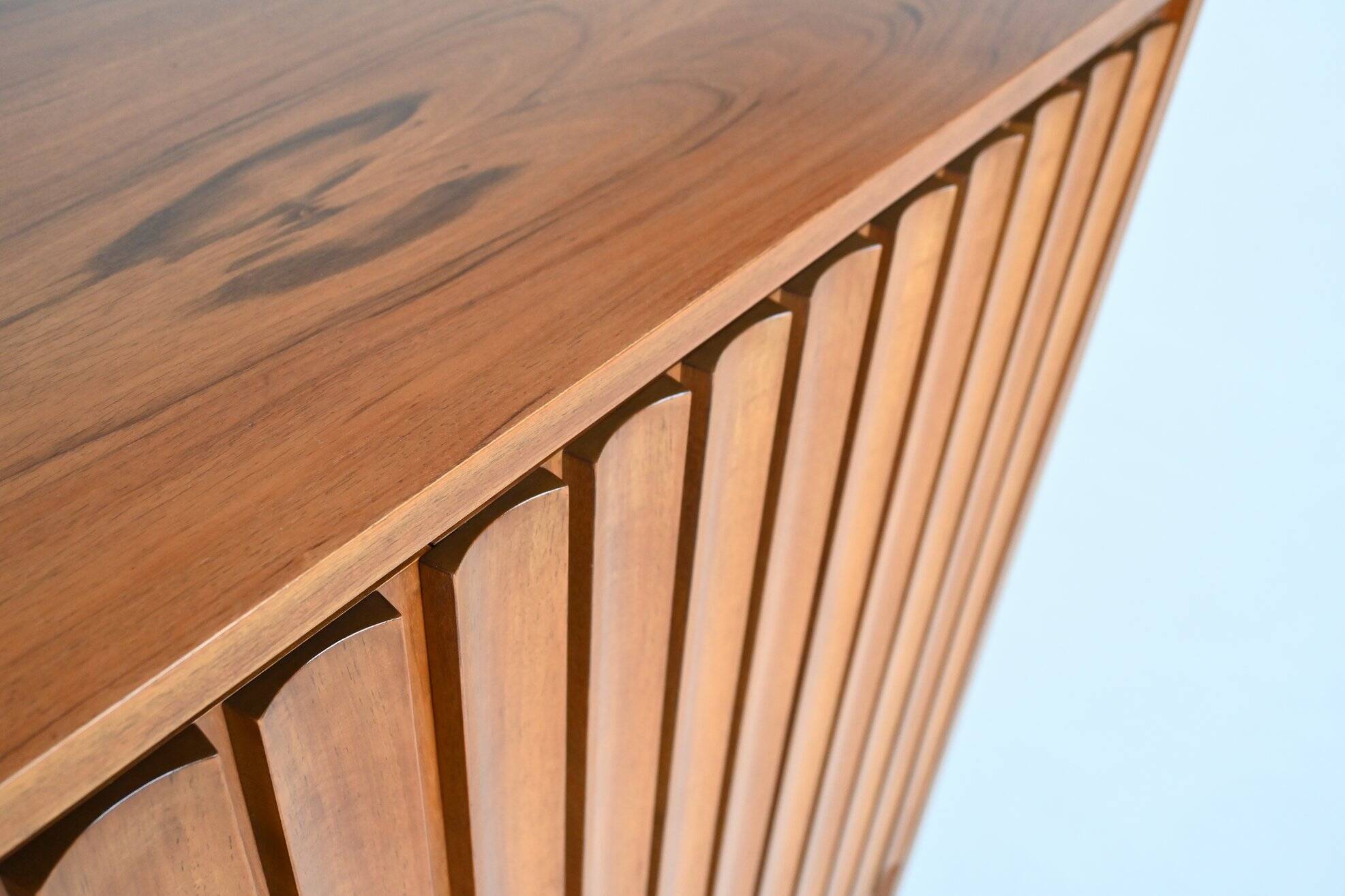 Leo Bub symmetric highboard in walnut XL Bub Wertmobel Germany 1960