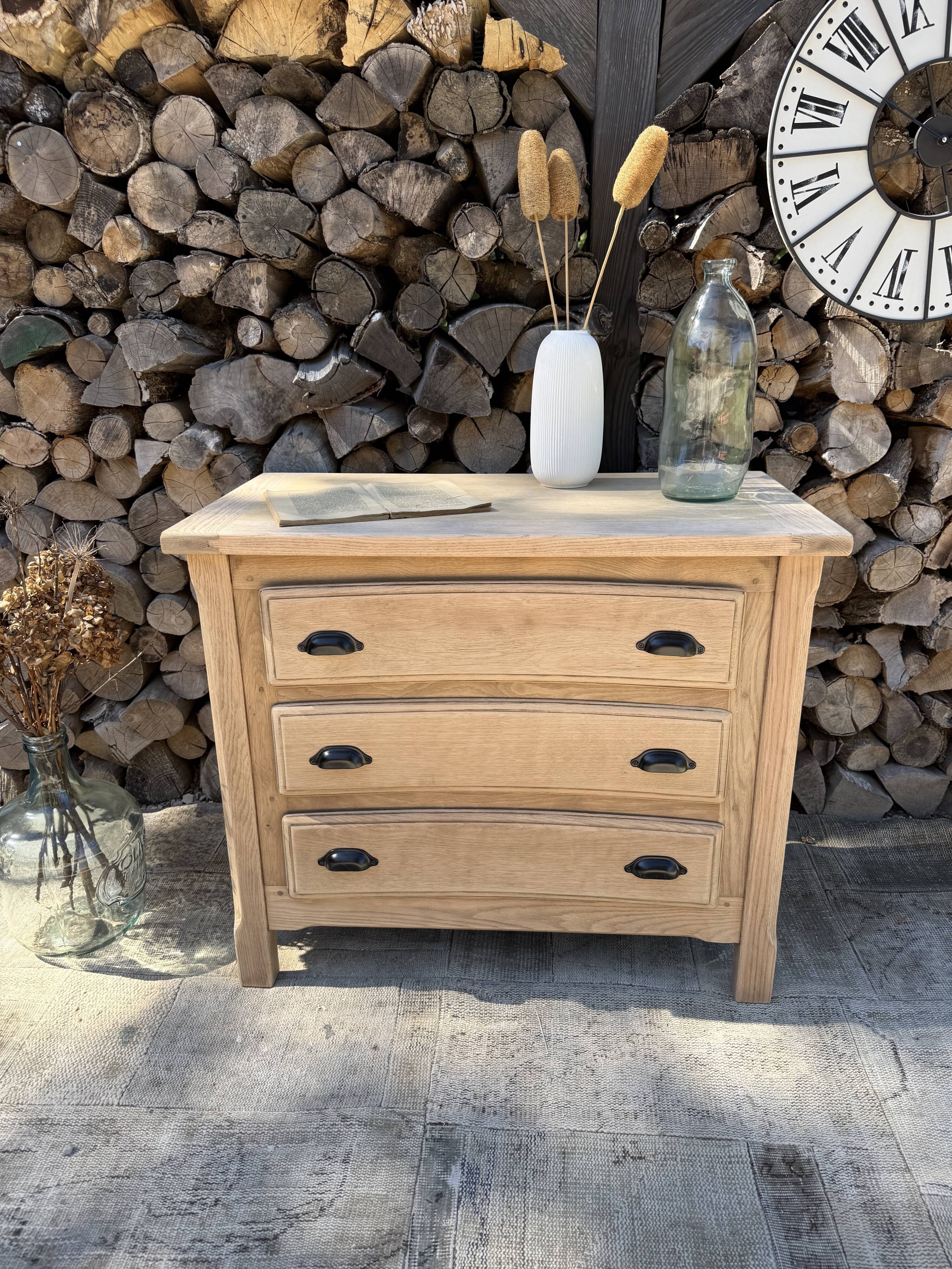 Commode chêne massif