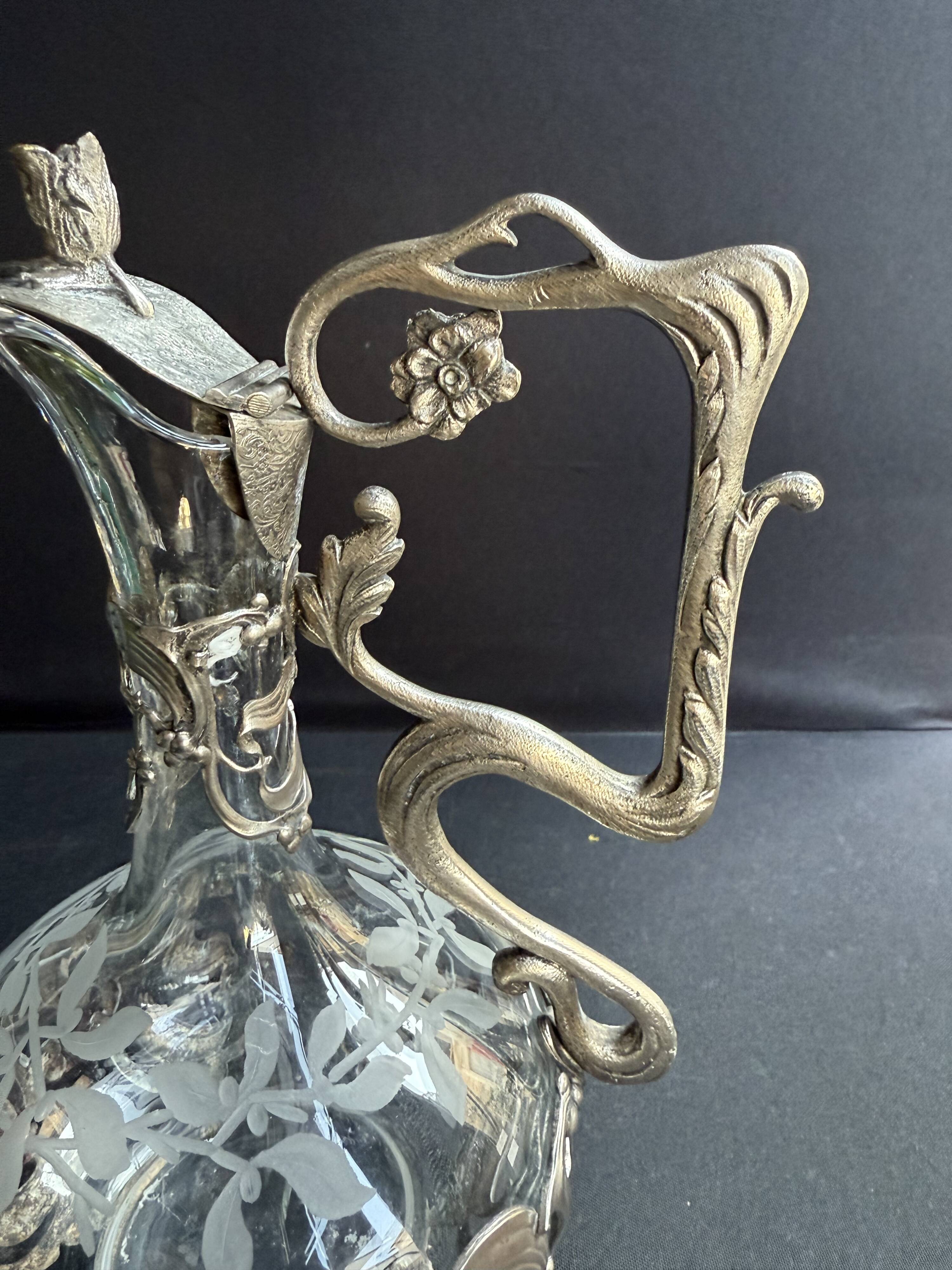 Ewer – Engraved glass and silver-plated metal – Mistletoe decoration