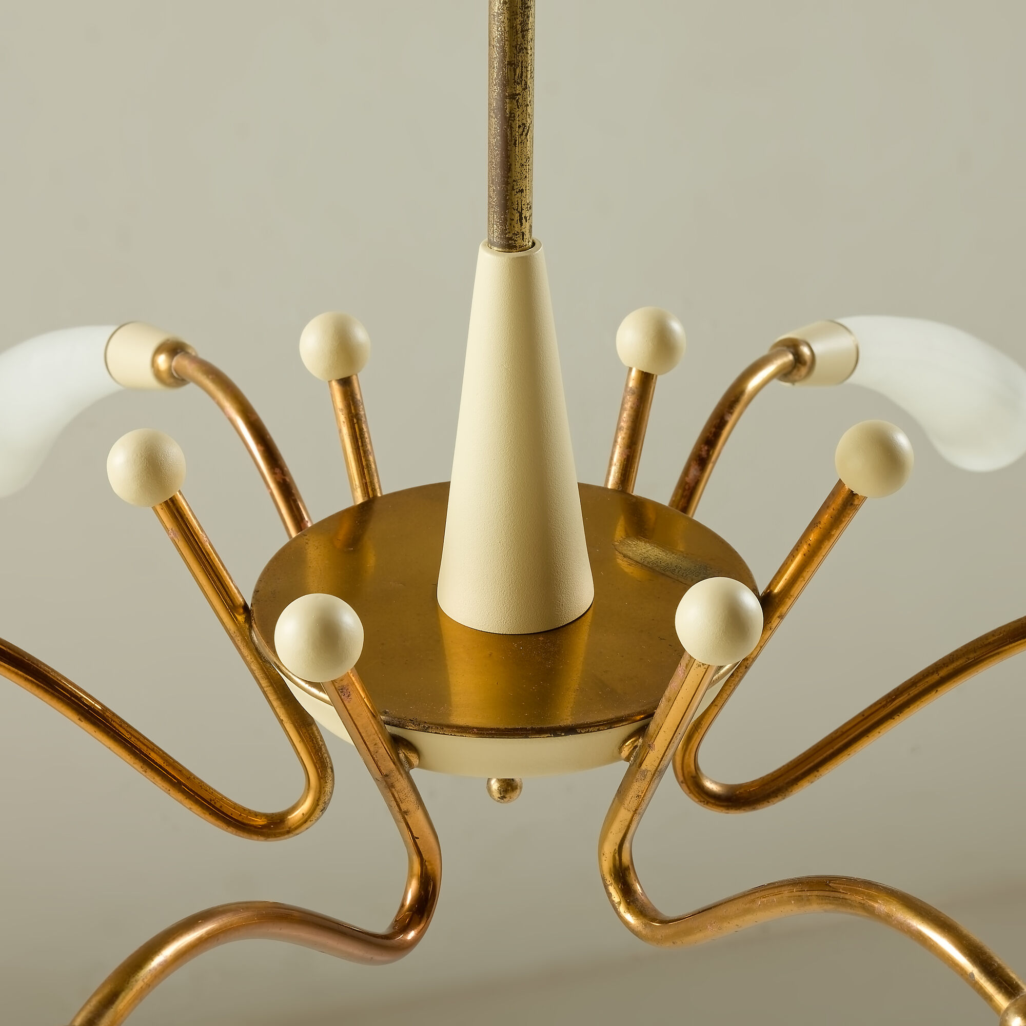 Italian mid century spider chandelier in brass and Murano glass, 1950s