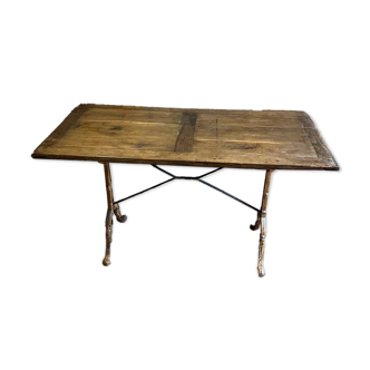 Bistro table in wood and enamelled cast iron