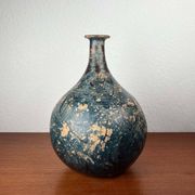 Vase de poterie de studio allemand brutaliste du milieu du siècle par Gerhard Liebenthron, 1975