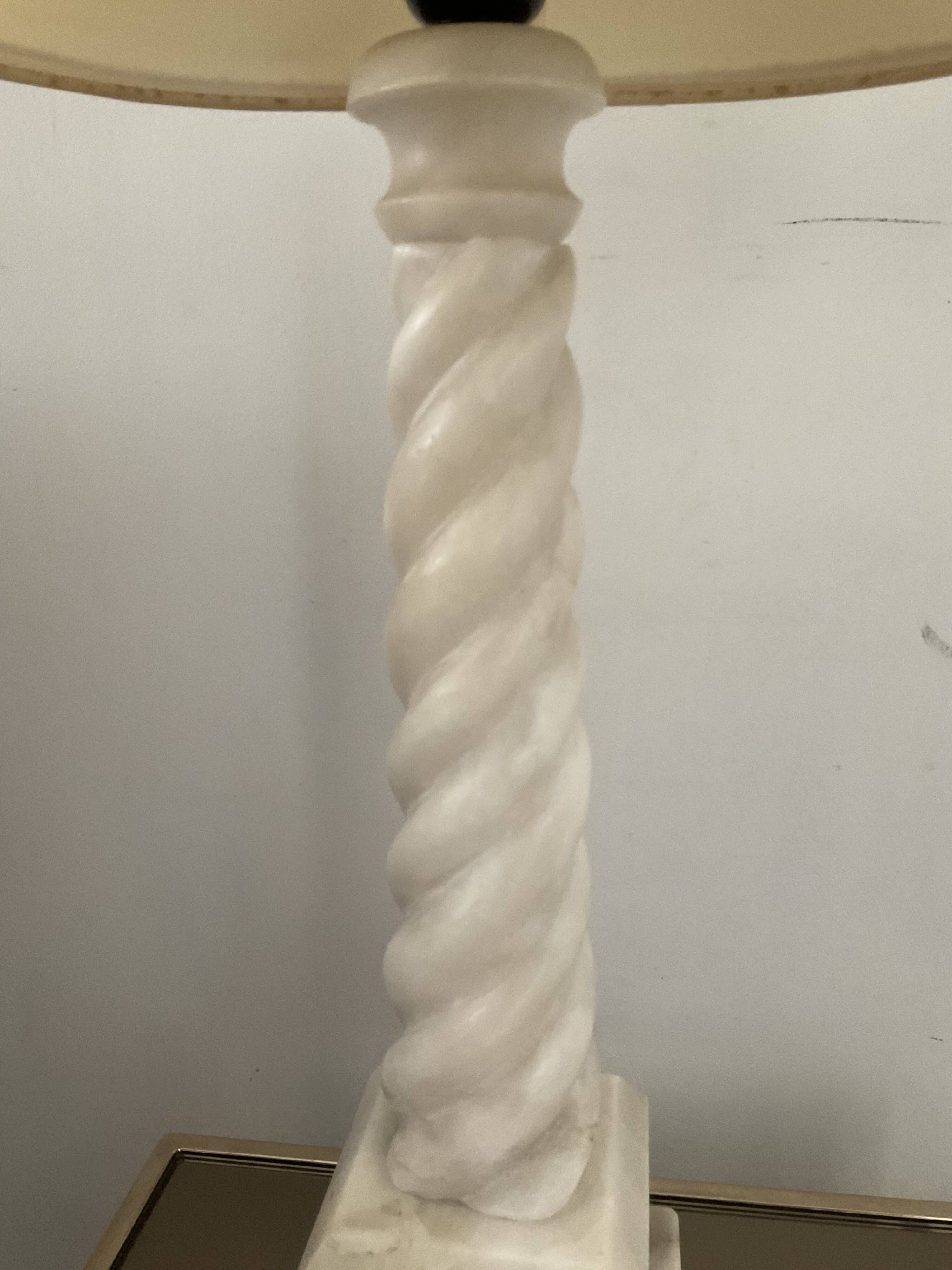 Vintage column lamp in white marble 70s