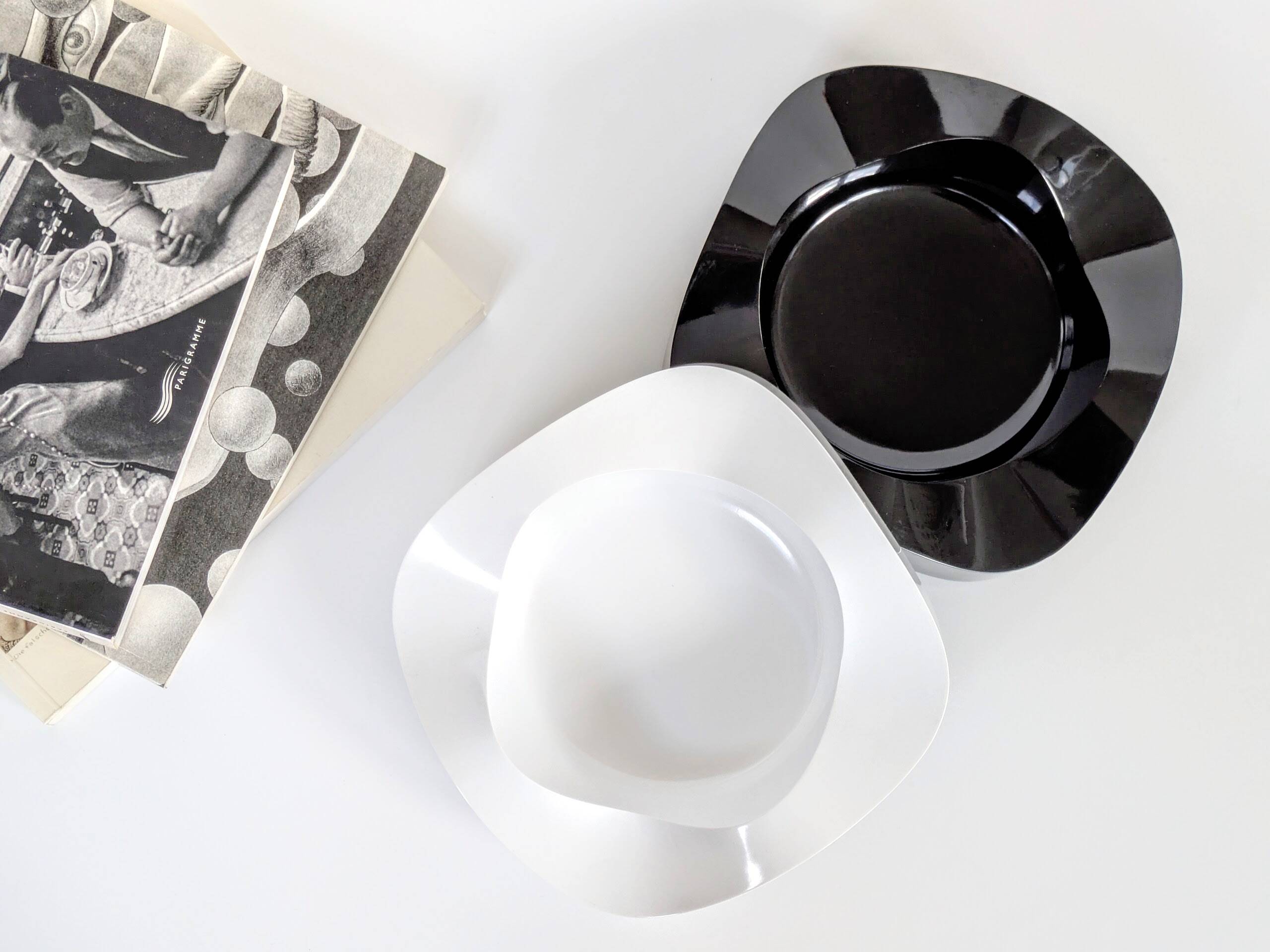 Pair of Space Age Pocket Trays | Black and White | Walter Zeischegg for Helit