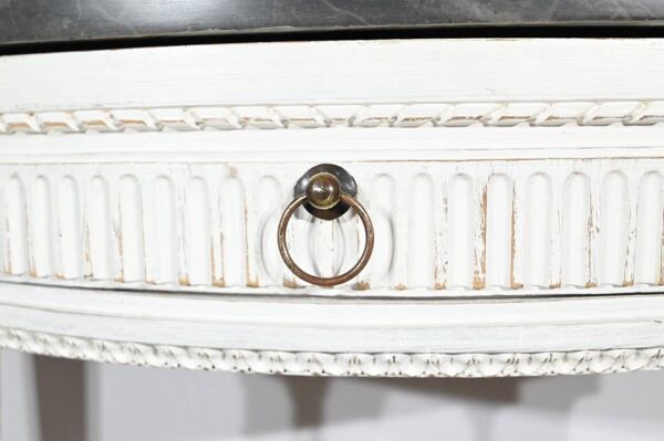 Console demi-lune en bois rechampi, style Louis XVI, début XIXème