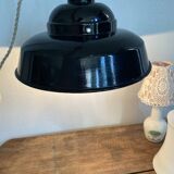 Enamelled sheet metal pendant light, fabric cable