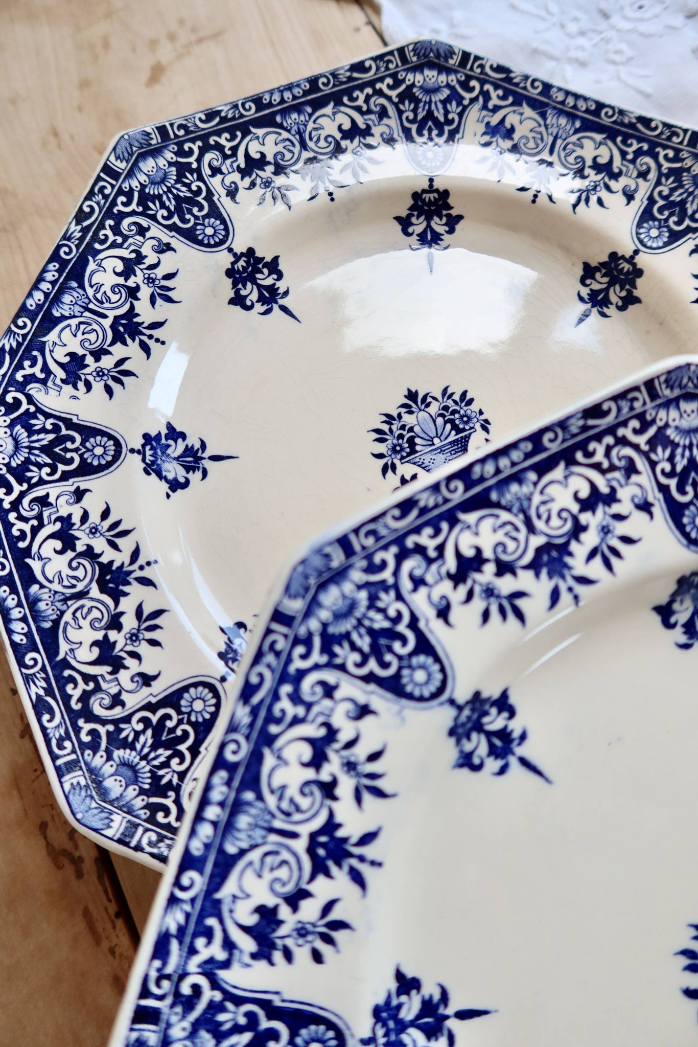 6 assiettes plates terre de fer Longchamp modèle Rouen XIXe siècle