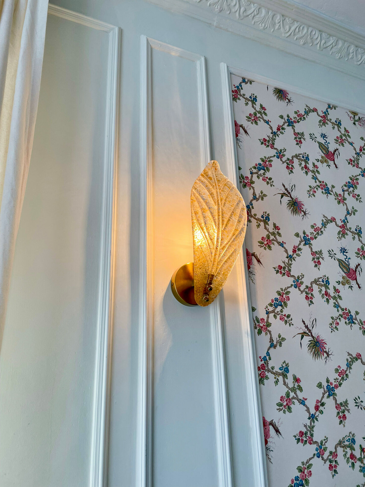 Amber Murano glass leaf wall light