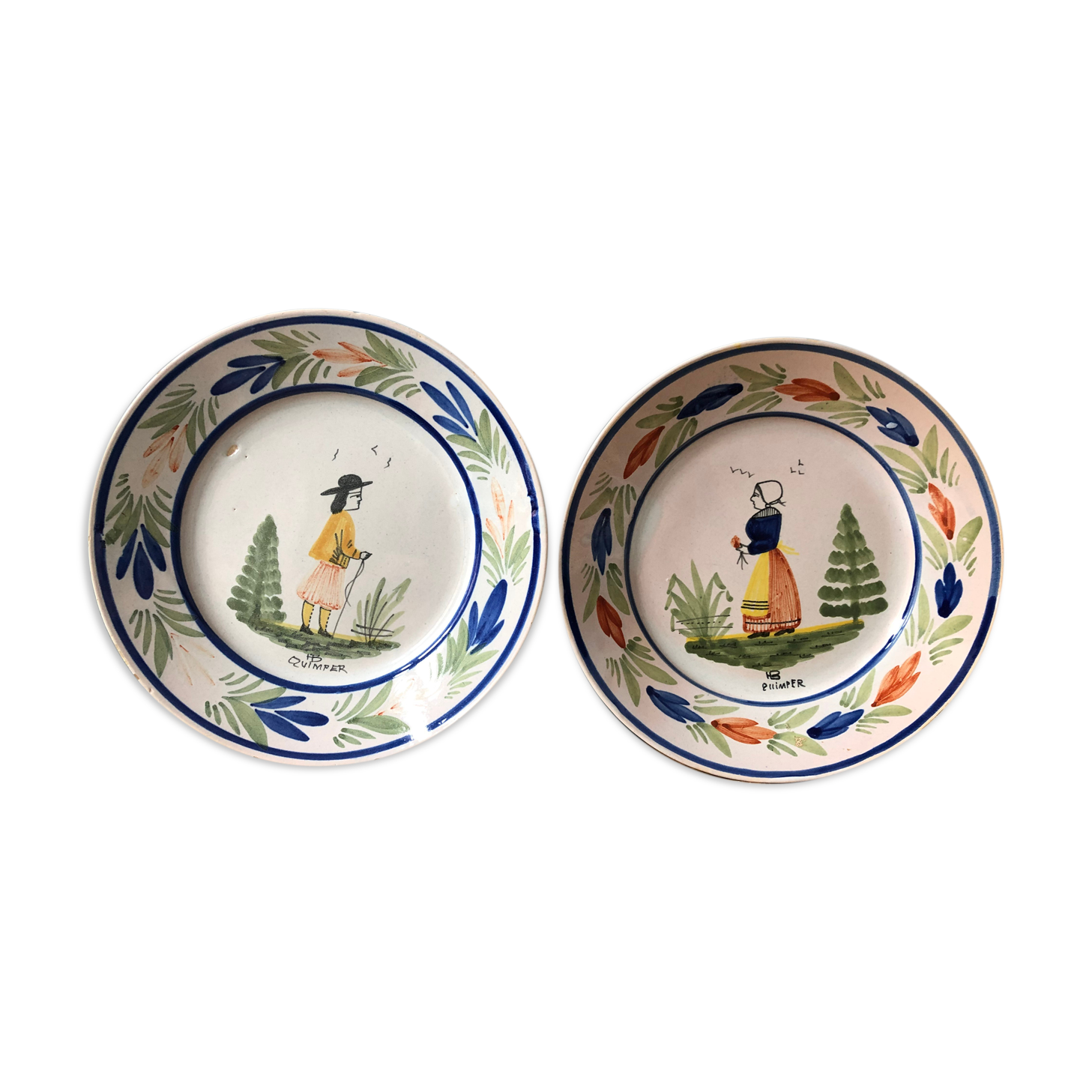 Lot de deux assiettes HB Quimper début XXème