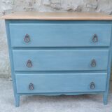 Patinated chest of drawers