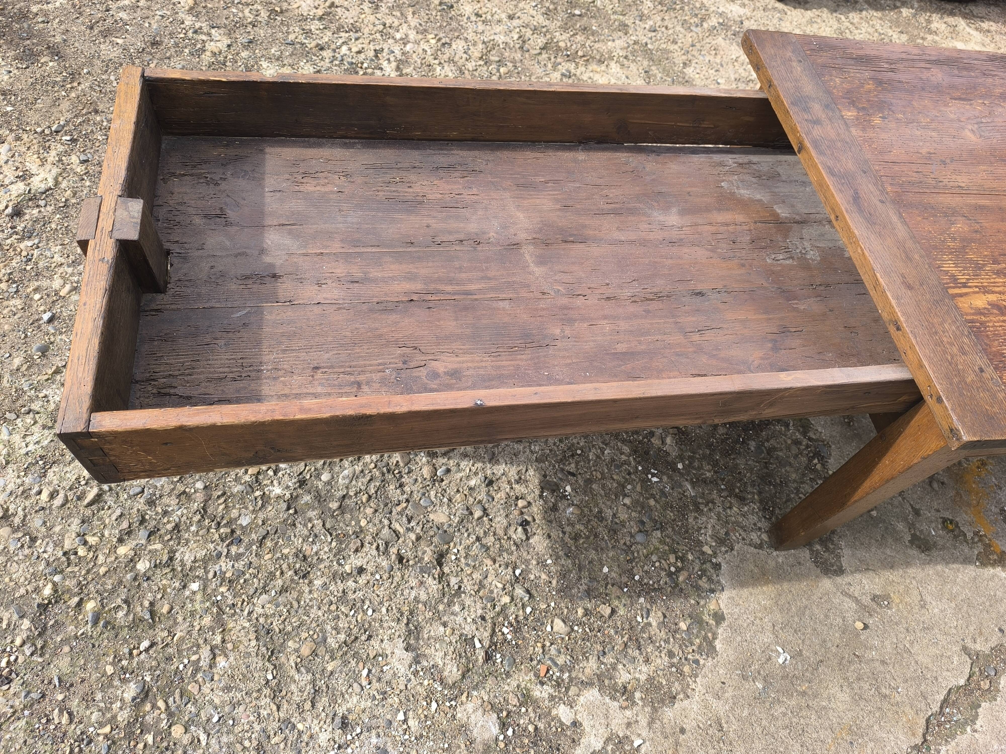 1m19x53 cm old rustic farmhouse coffee table