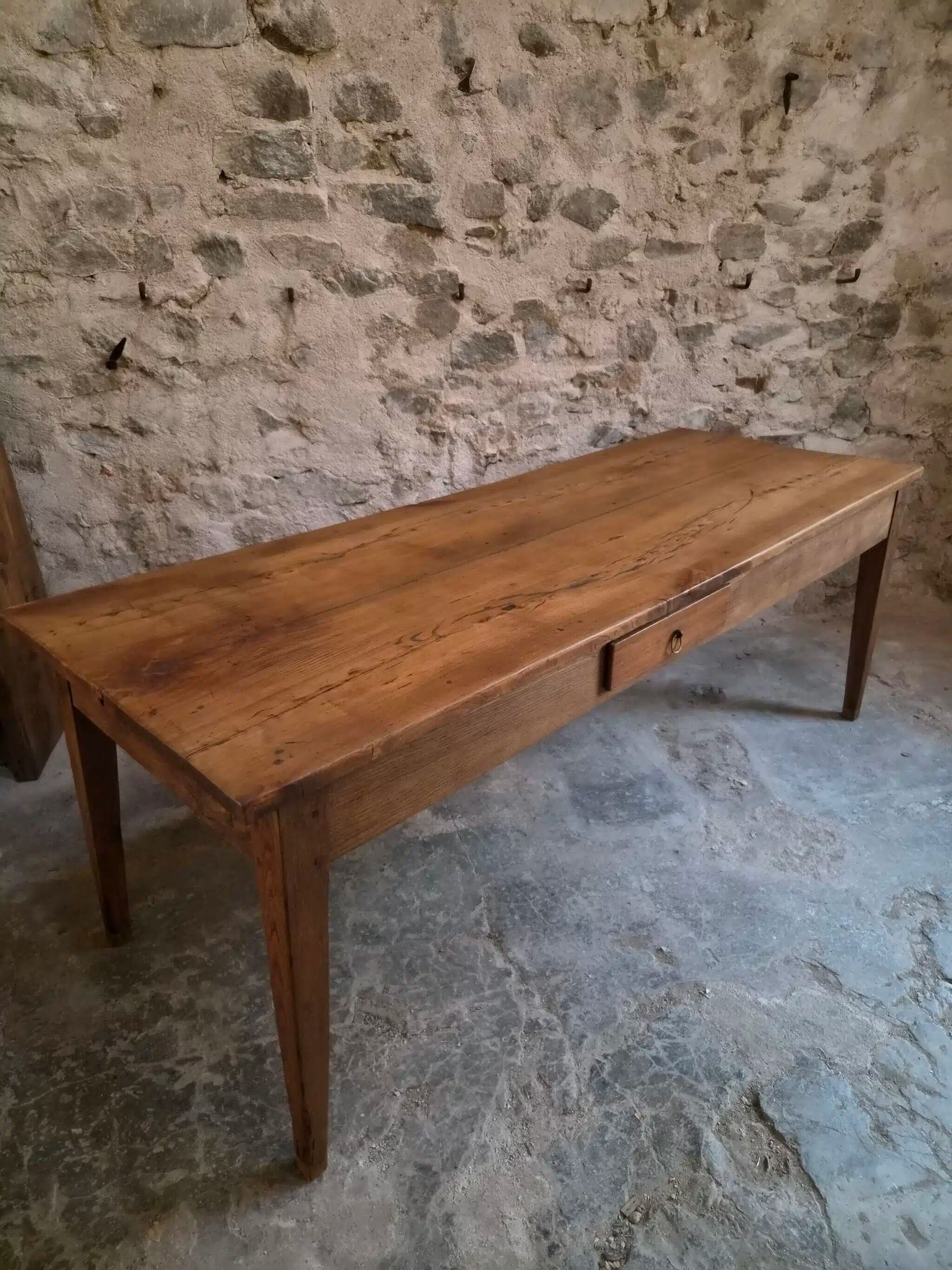 18th-century French farmhouse dining table in oak and chestnut.