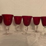 6 red bubbled puffed glasses on foot