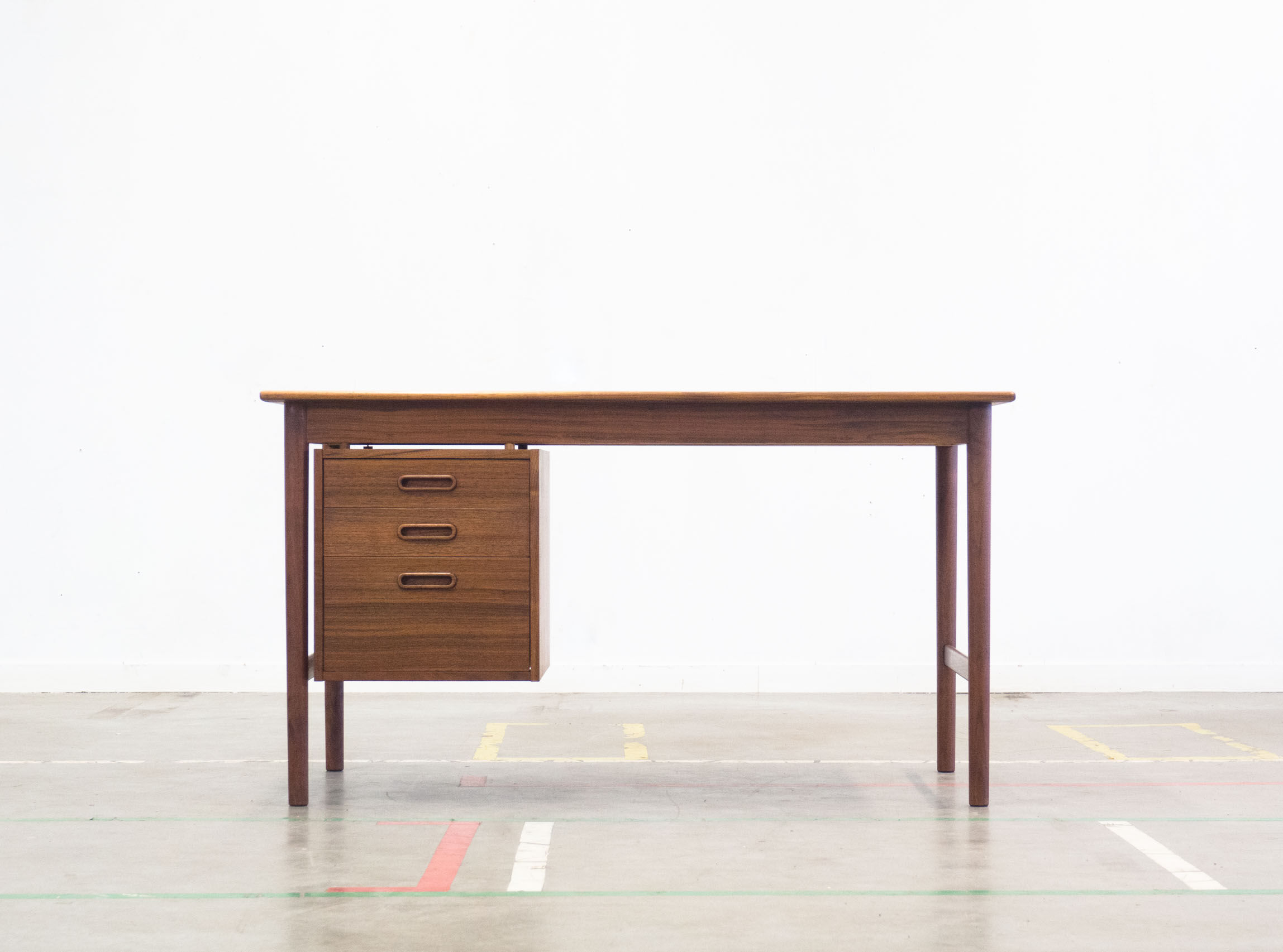Säffle Möbelfabrik vintage walnut desk