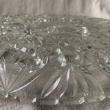 Plat en verre taillé
