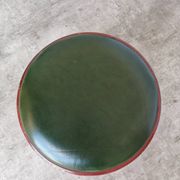 Tabouret de pub irlandais vintage : assise en cuir vert, bois courbé, style Thonet