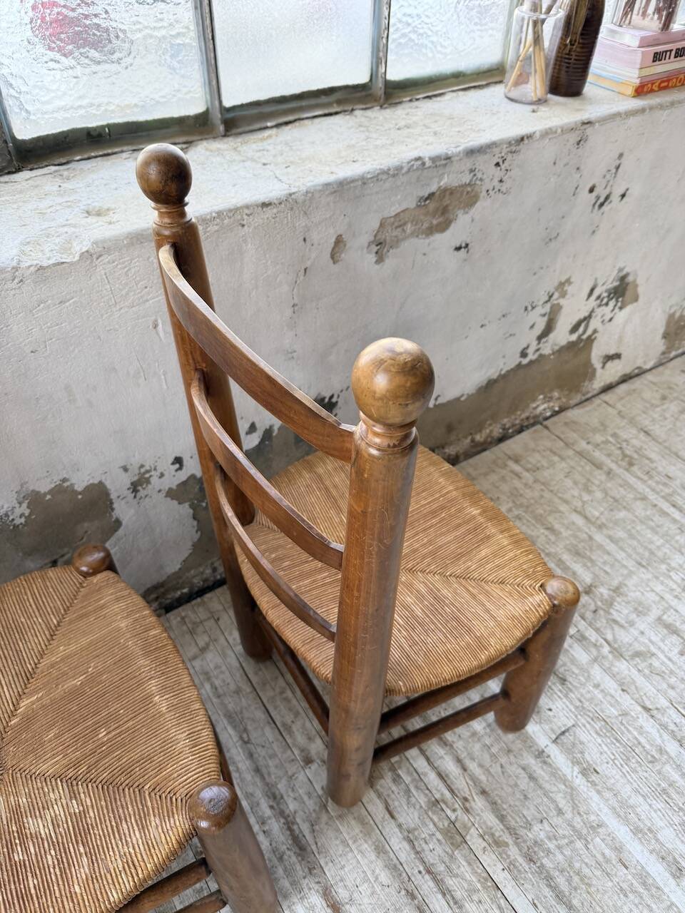 Set of 4 oak and straw chairs Dudouyt 1940
