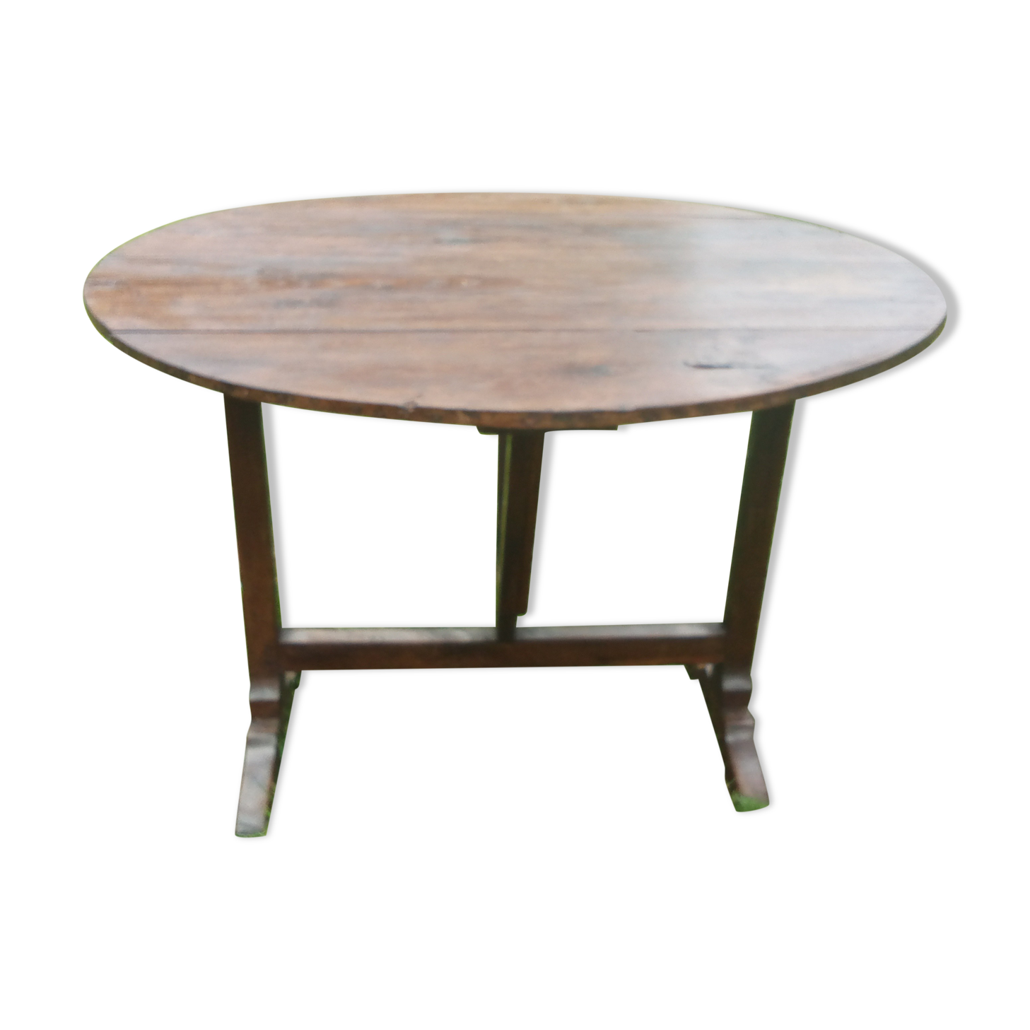 Old winegrower's table solid oak waxed and morning in the old