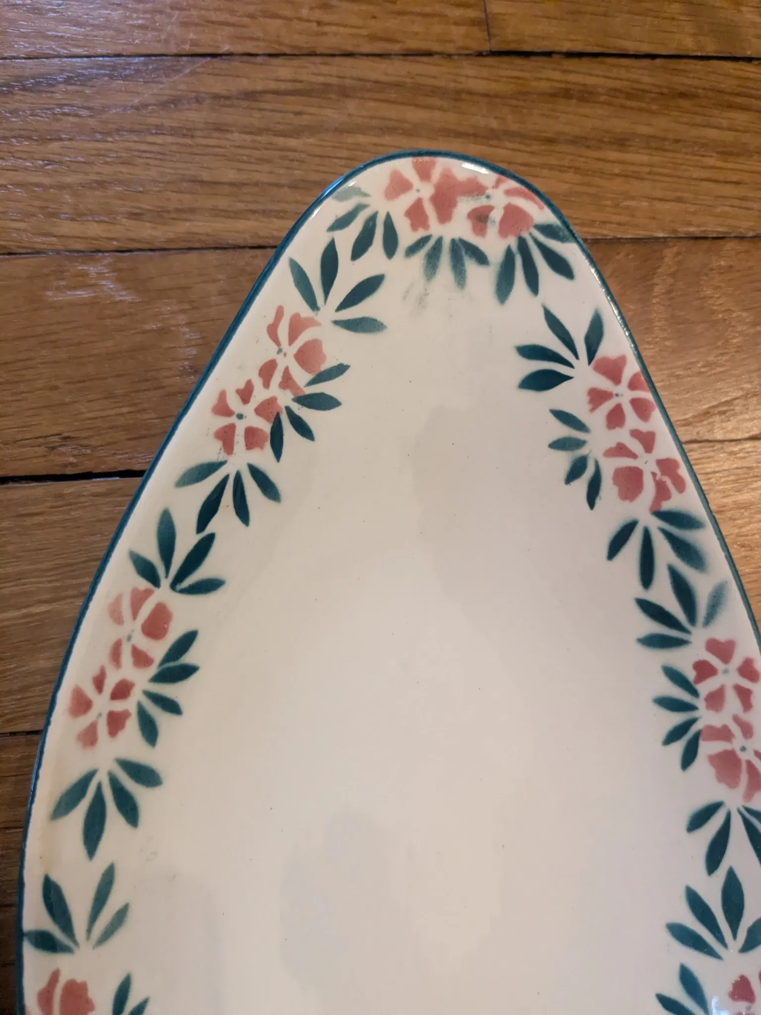 Pair of Nimy dishes