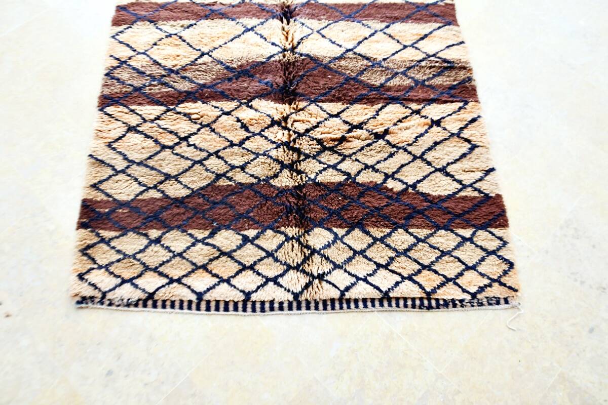 Beni Mrirt rug 252 x 160 cm New