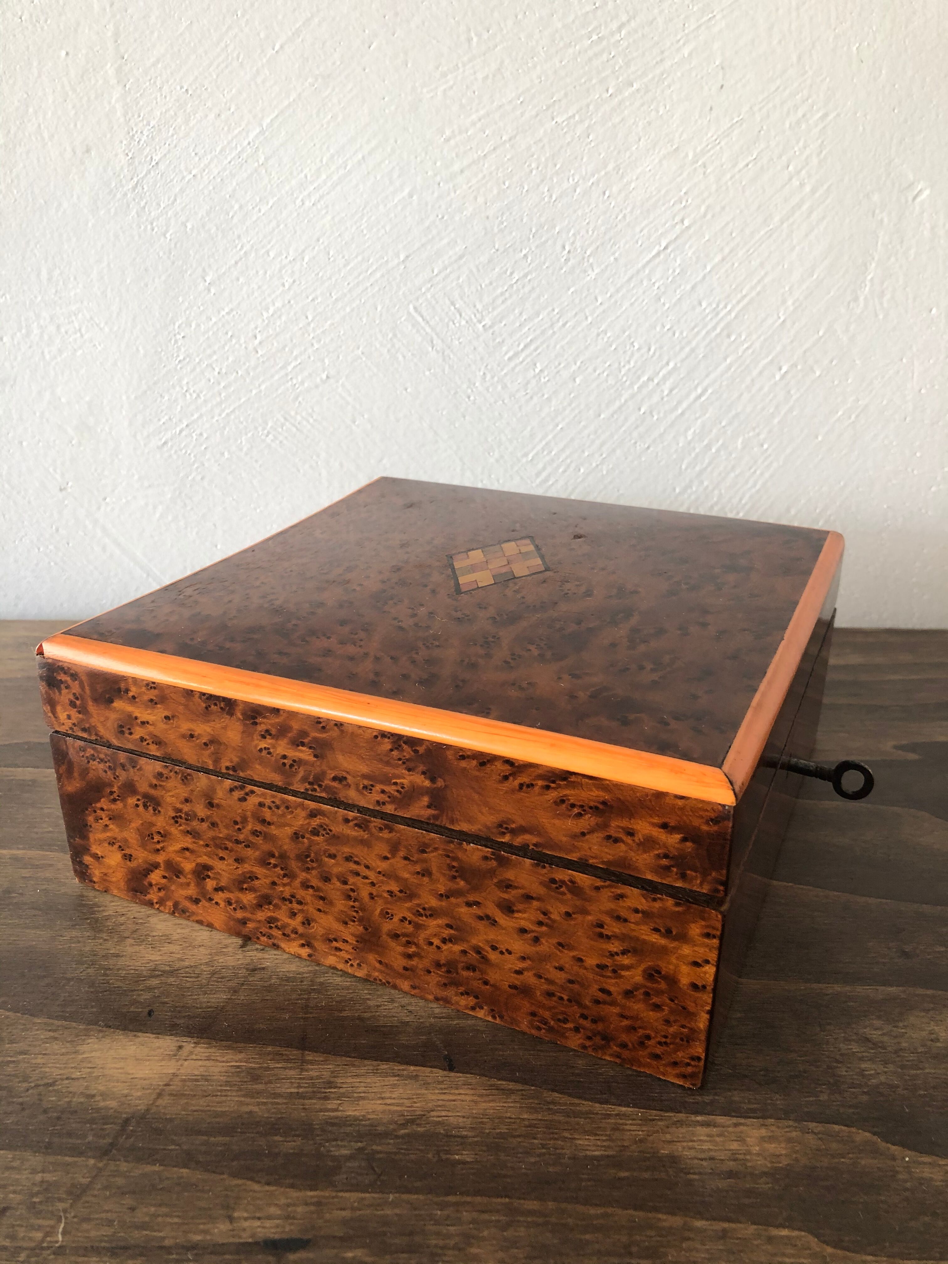 Walnut padded jewelry box