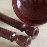 Bougeoirs et coupe en céramique mouchetée .