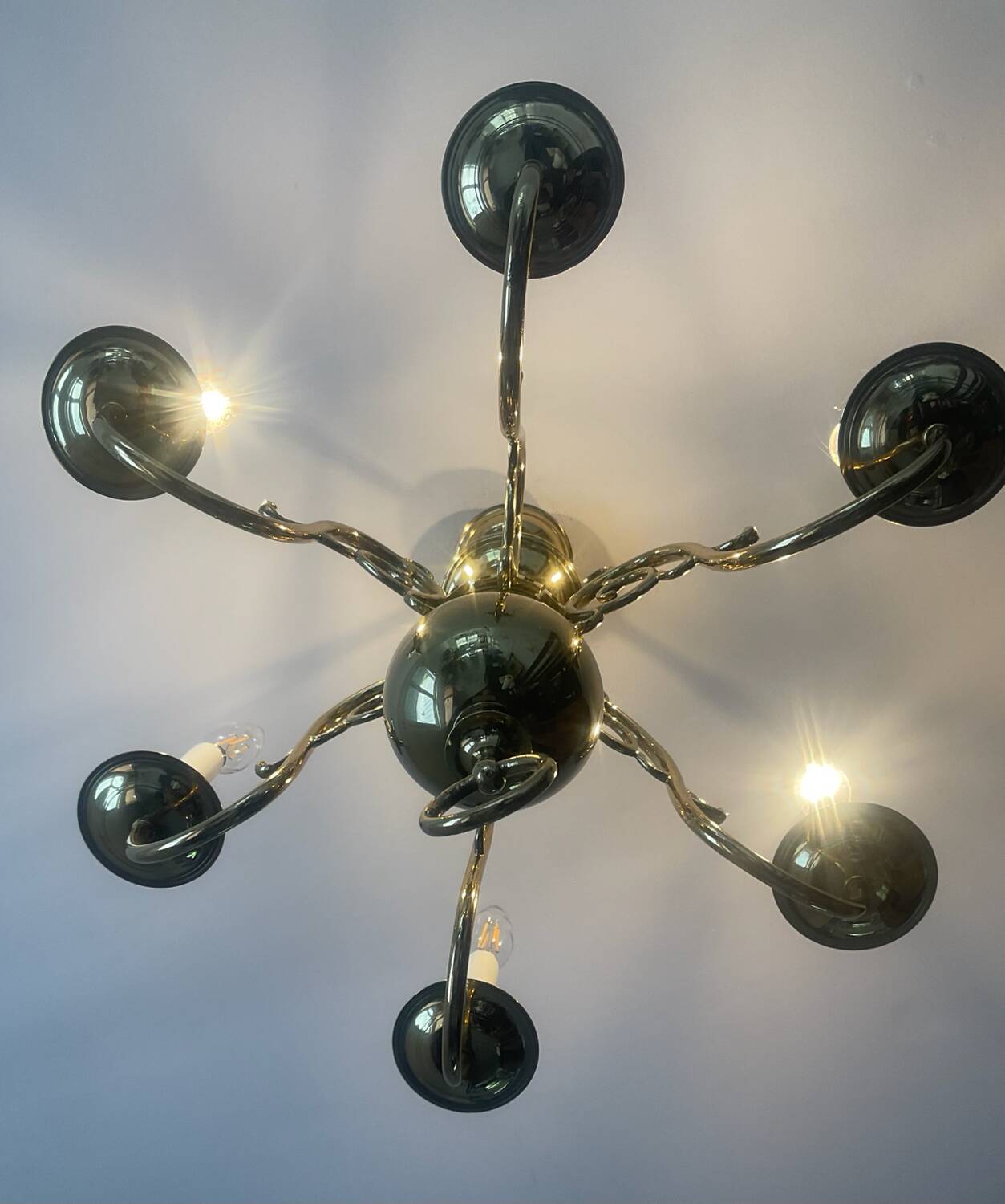 Antique Dutch 6-light chandelier in solid bronze
