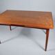 Table à manger en teck par Georg Petersens. Danemark, années 1960.