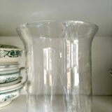 Vase en verre transparent