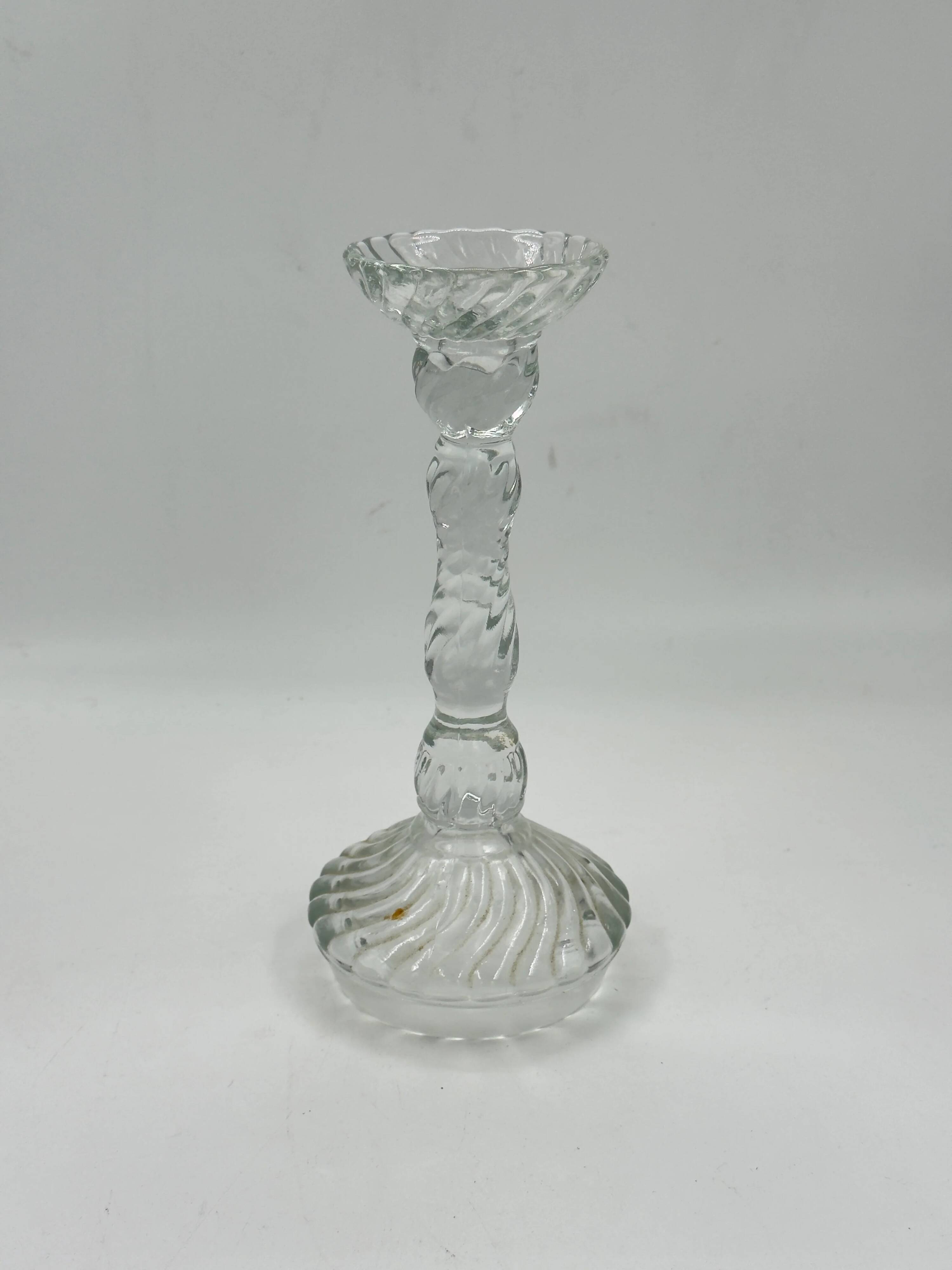 Bougeoir vintage en verre pressé torsadé