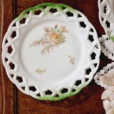 6 assiettes à desserts en porcelaine ajourée