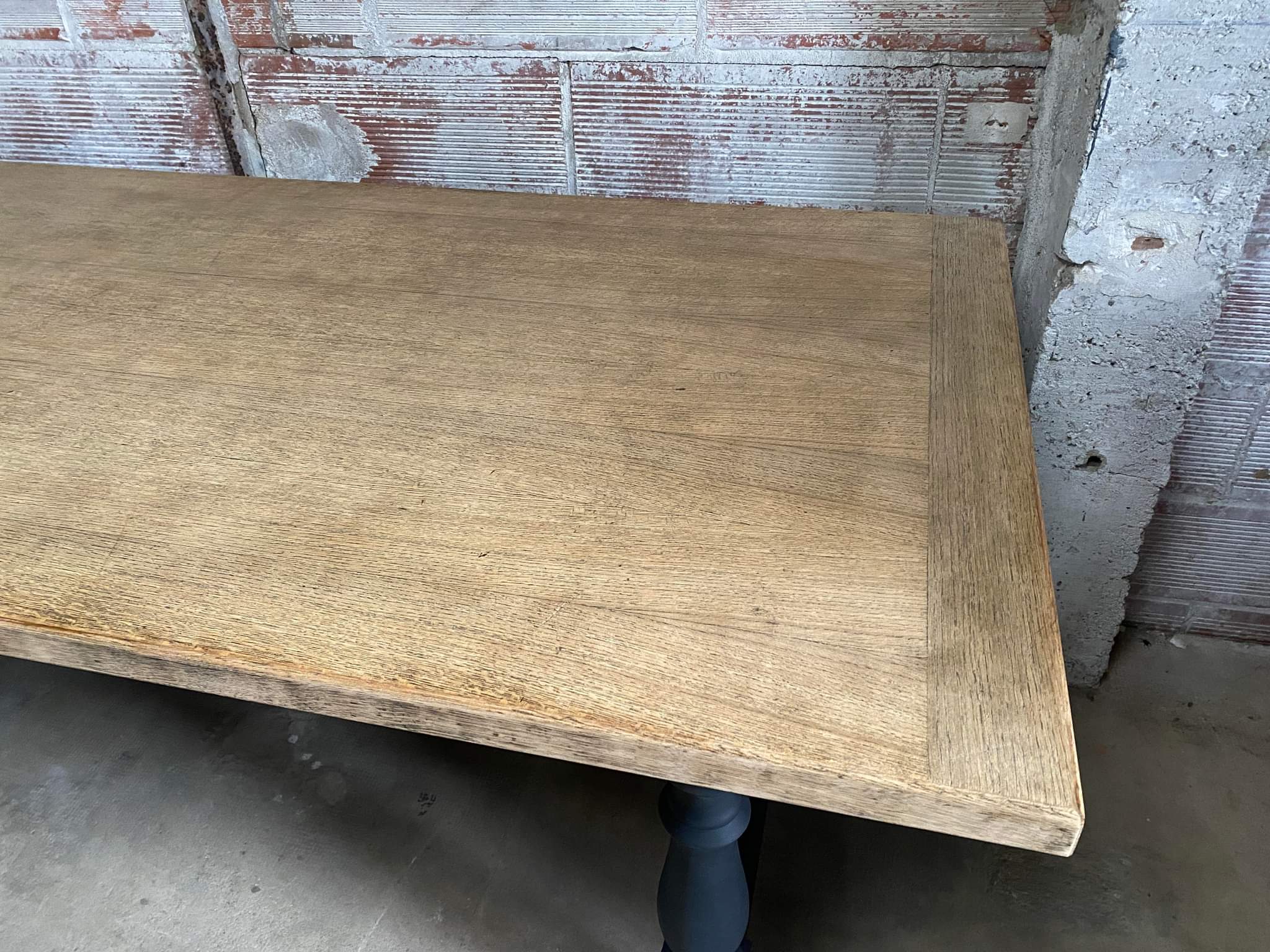 Farmhouse table