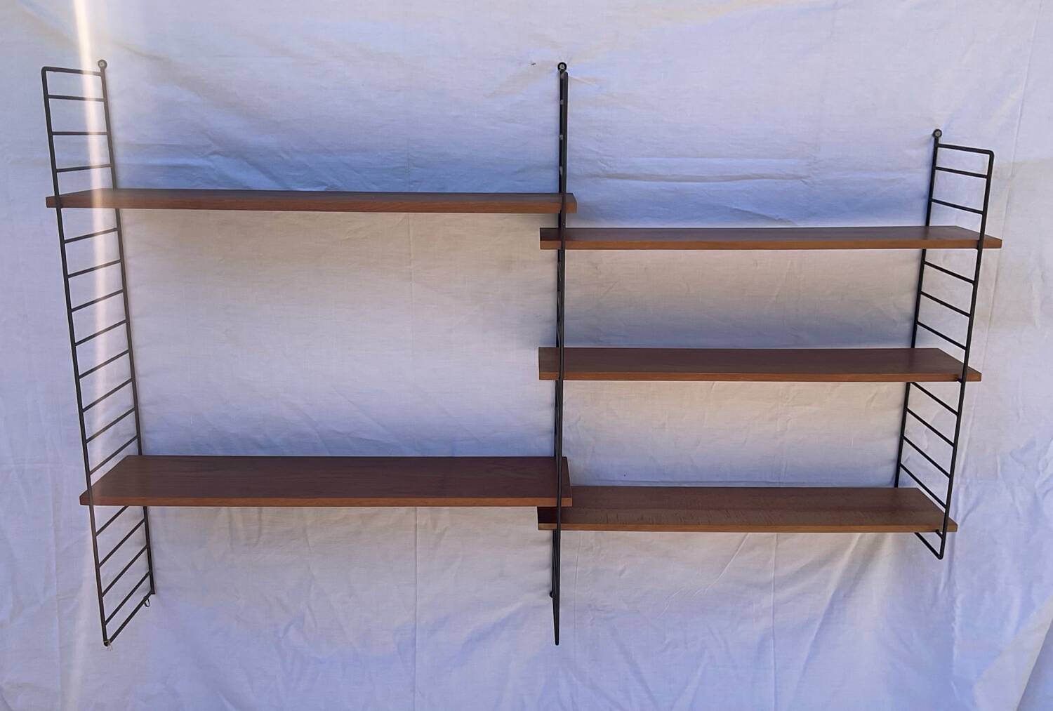 1960s String shelf in teak and metal