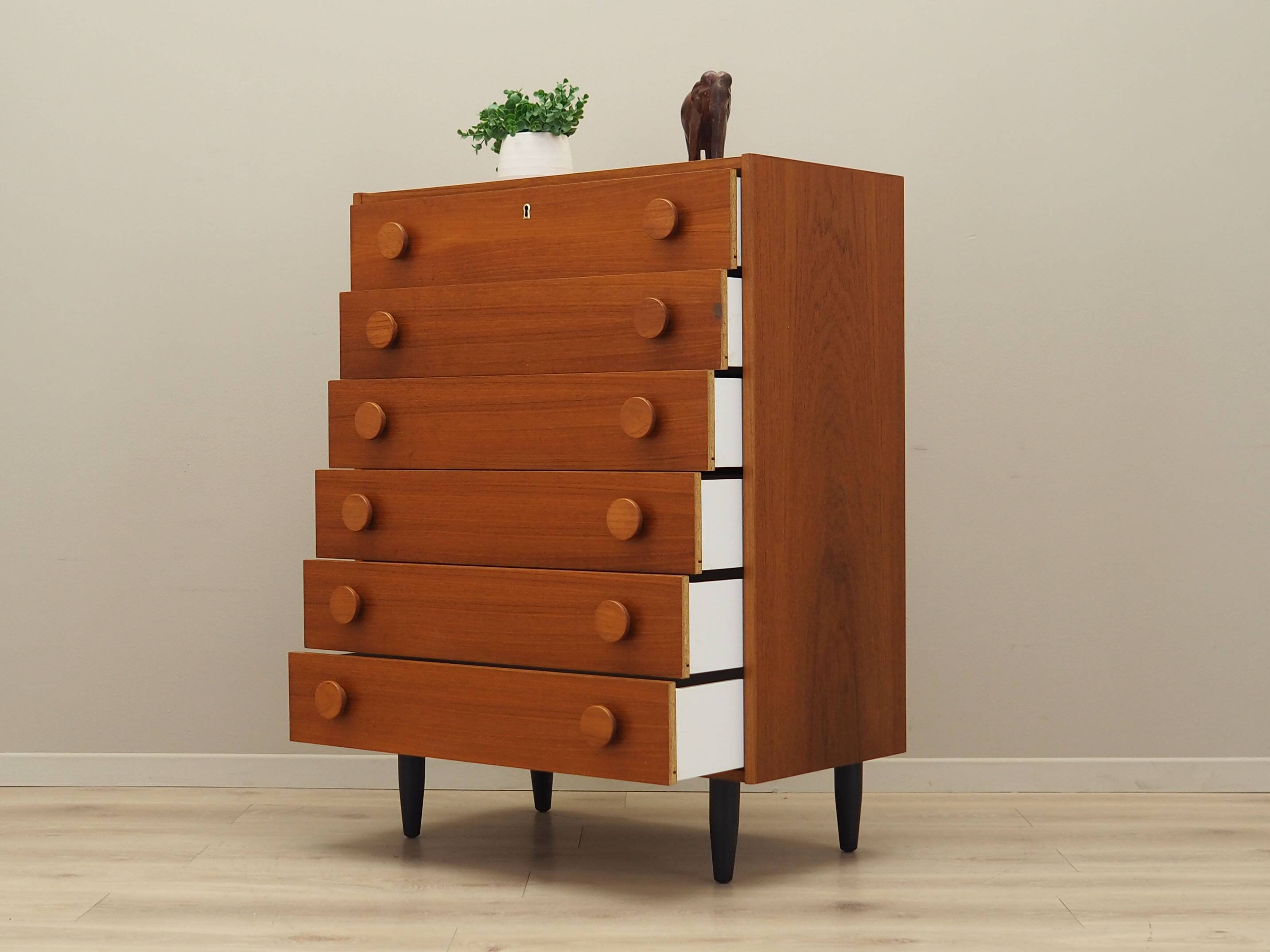 Teak chest of drawers, Danish design, 1960s, production: Denmark