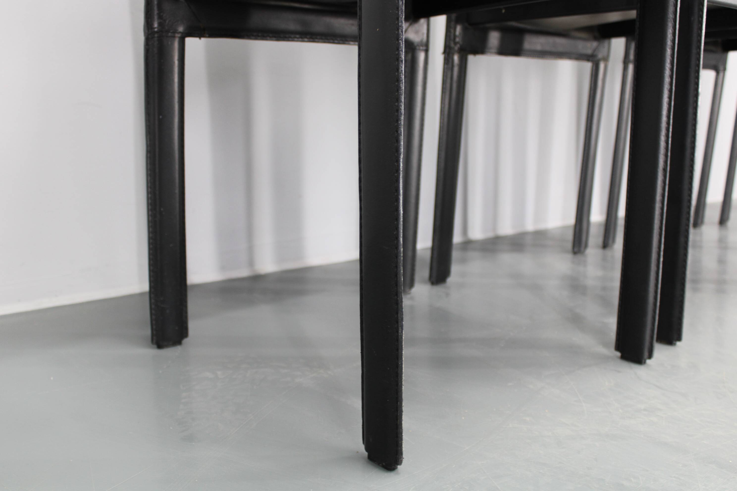 1980s Set of Four Dining Chairs in Leather in Matteo Grassi Style, Italy