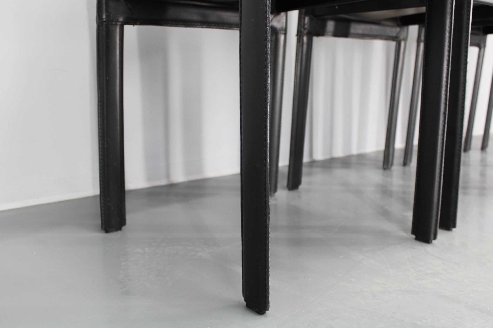 1980s Set of Four Dining Chairs in Leather in Matteo Grassi Style, Italy