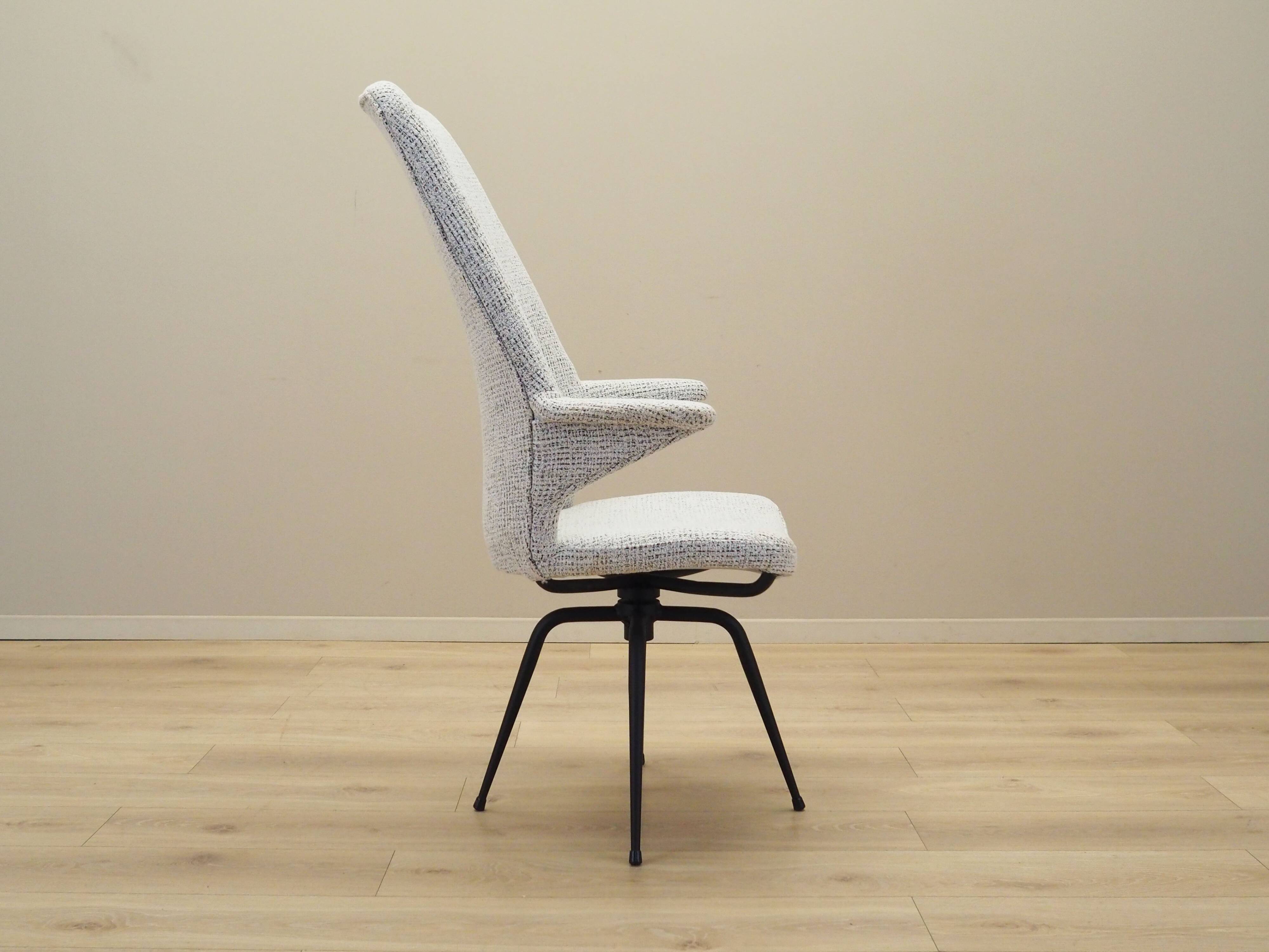 Swivel armchair, Italian design, 1970s, production: Italy