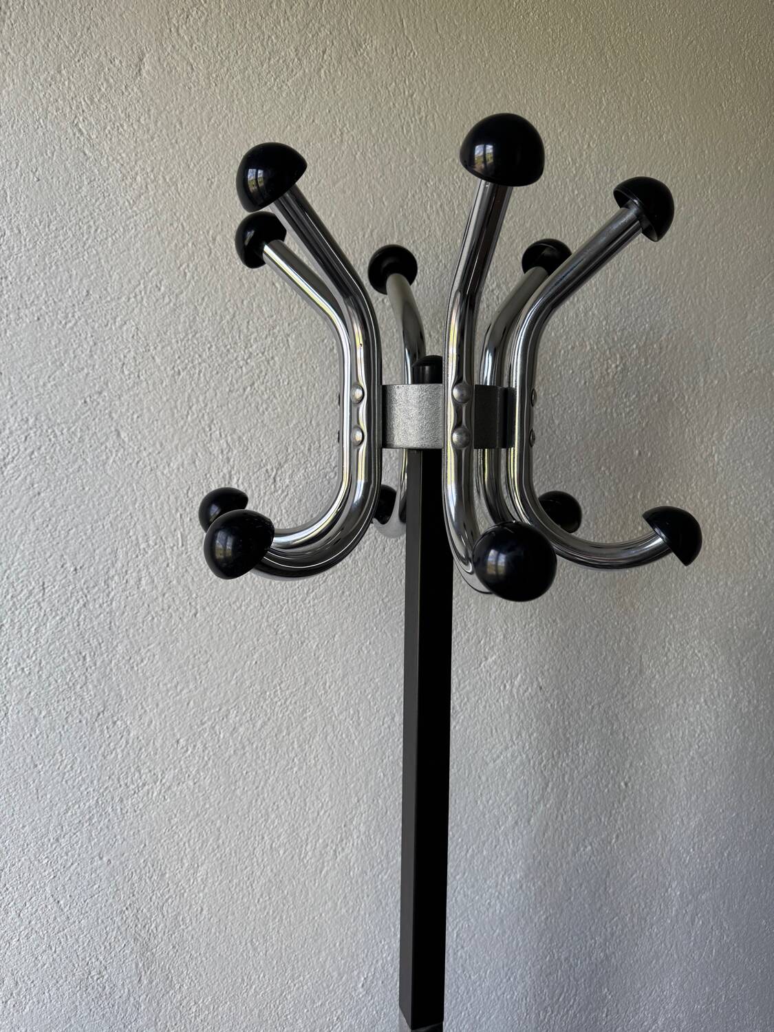 Coat rack/parrot cloakroom 70s